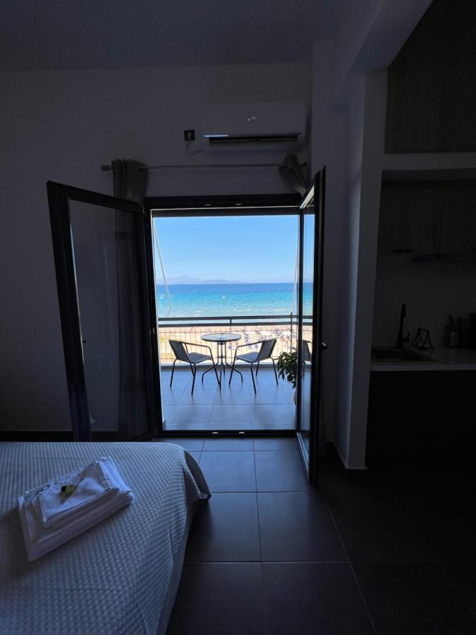 Apartament Lookis Sea View Near Airport Artemida  Zewnętrze zdjęcie
