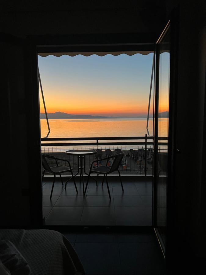 Apartament Lookis Sea View Near Airport Artemida  Zewnętrze zdjęcie